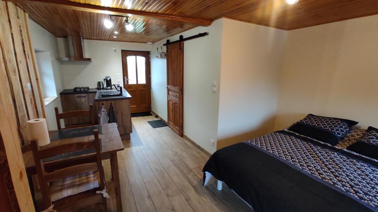 Studio Chaleureux Dans Les Monts Du Forez Verrieres-en-Forez Ngoại thất bức ảnh